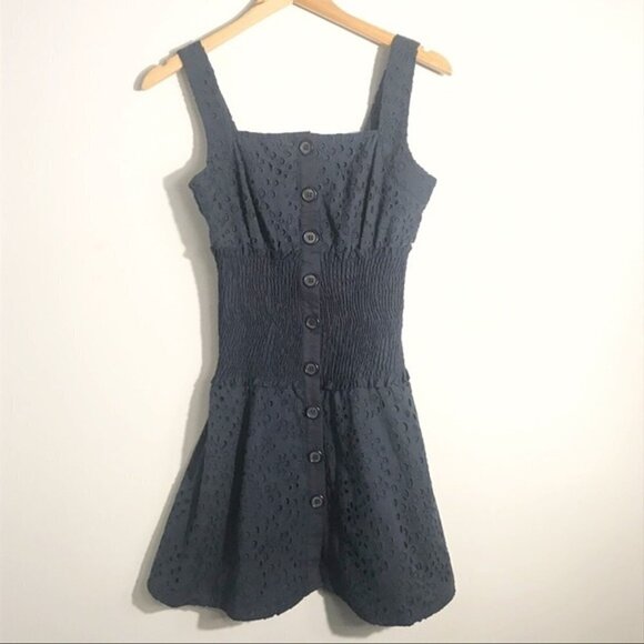 KENDALL AND KYLIE Broderie Anglaise Dress - Picture 5 of 11